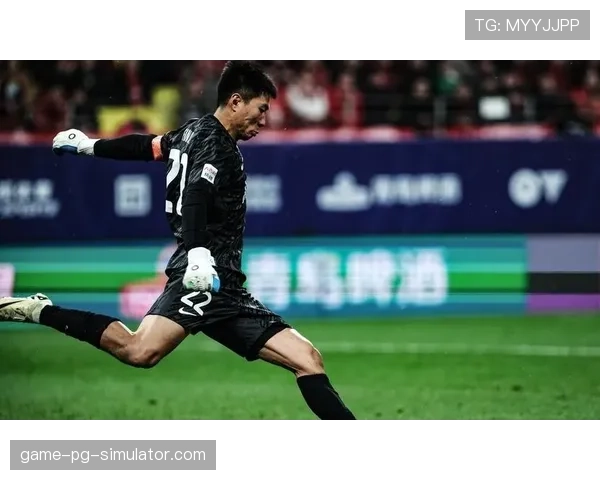 巴顿跑动消极传球失误 津门虎边前卫进攻端隐身